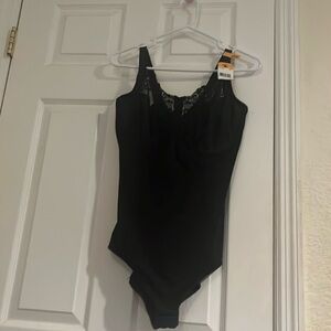 Maiden form size 42DD color Black